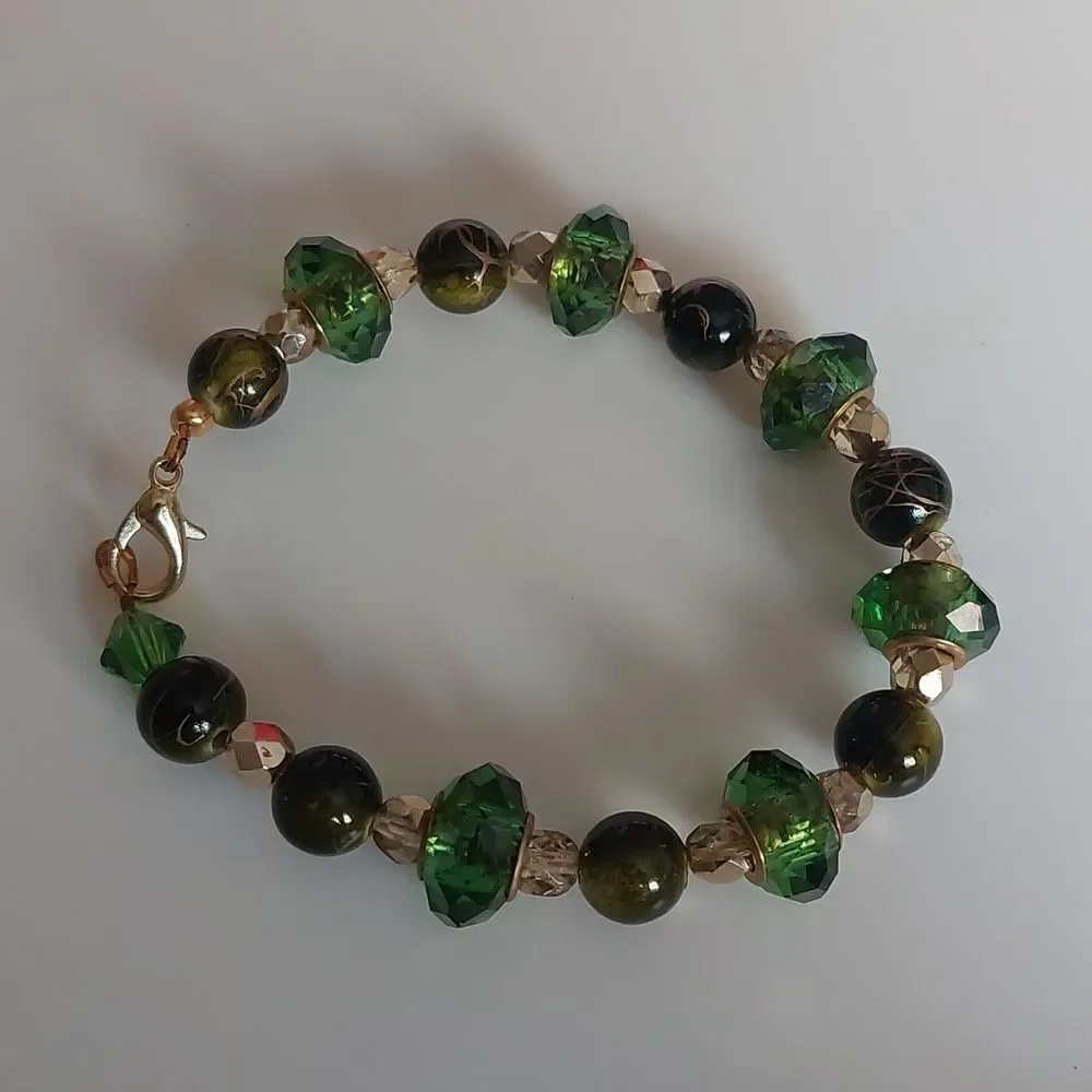 Sturdy Green Tones Bracelet Glass Plastic Gold Tone Metal